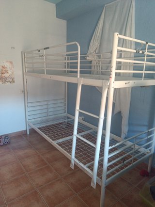Litera metálica blanca mas colchón