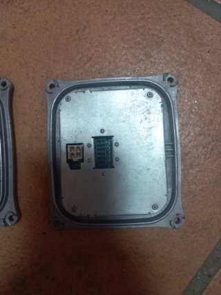 Centralita Faros Xenon 1 307 329 404 00