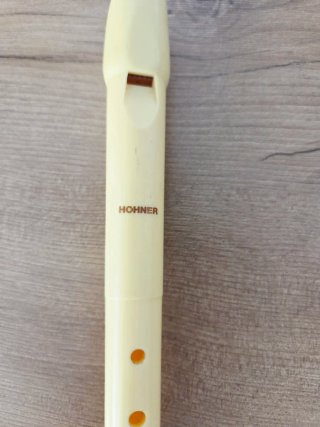 Flauta escolar Hohner color amarillo