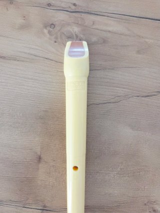Flauta escolar Hohner color amarillo