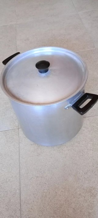 Olla Aluminio 27cm Diámetro x 25cm Alto