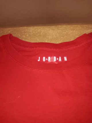 Camiseta Jordan Roja Jumpman y pantalon