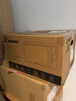 Microondas Candy Grill 1050W 20L