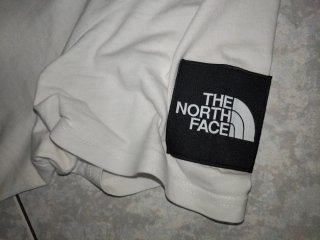 Camiseta The North Face Blanca