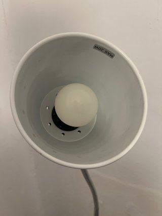 Lámpara de pie Ikea plateada