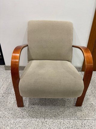 10 Poltrone Imbottito in Legno raccolte a GRANADA