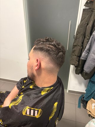Barbero a domicilio, cortes de pelo y barba