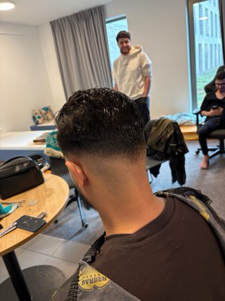 Barbero a domicilio, cortes de pelo y barba