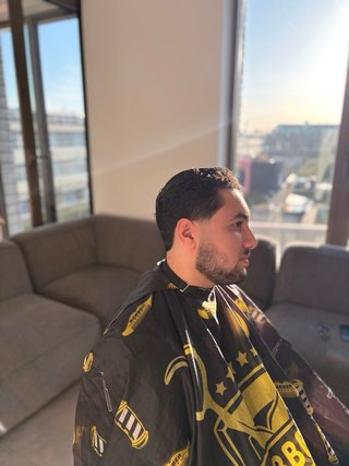 Barbero a domicilio, cortes de pelo y barba