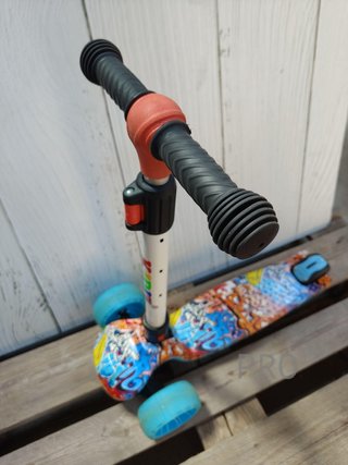 Patinete de tres ruedas para niños - Kidiz