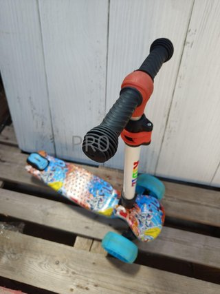 Patinete de tres ruedas para niños - Kidiz