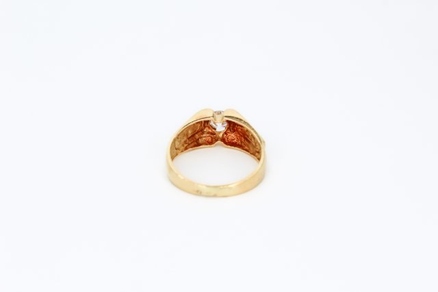 Solitario De Oro De 18K.. Ref: 058-01-00620