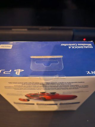 Comando ps4 original dualshock v2  magma red novo