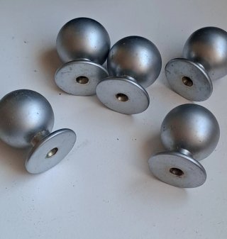 Pomos de puerta plateados (5 unidades)