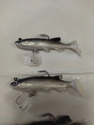 Lote 3 señuelos pesca spinning
