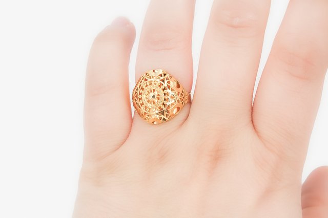 Anillo De Oro De 18K.. Ref: 038-01-01671