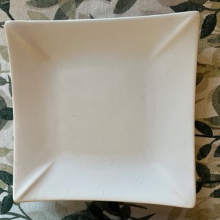 Juego 2 platos cuadrados blancos de decoración