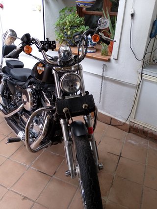 Harley Davidson XL2 Cruiser Negra