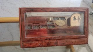 Caja de música antigua para coser
