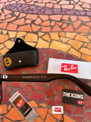 Gafas de sol Ray-Ban negras 2140