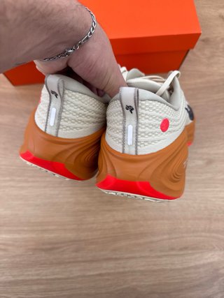 Nike Vomero plus Talla 45