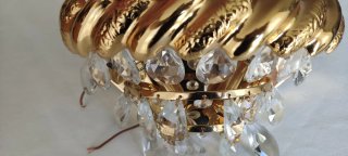 Lámpara de pared cristal y metal dorado
