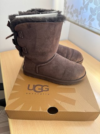 Botas Ugg Mujer Marrón con Lazos