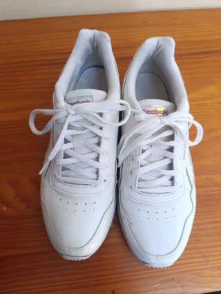 Deportivas Reebok Blancas y Plateadas