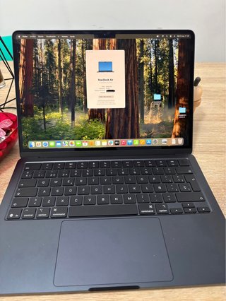 MacBook Air 2025 Gris/Plata