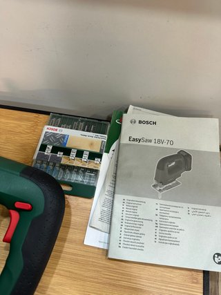 Bosch sierra de calar a batería UniversalSaw 18V-100