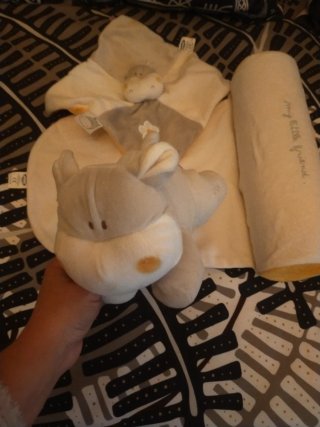 Antivuelco bebé cojín y peluche hipopótamo