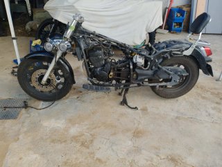 Moto Cruiser Daylen Negra