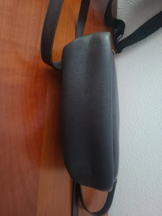 Bolso negro con diseño mandala