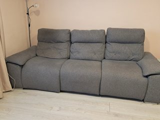 Sofá 3 plazas gris tela