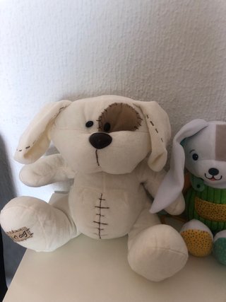 Lote 3 peluches: perro, conejo y reno