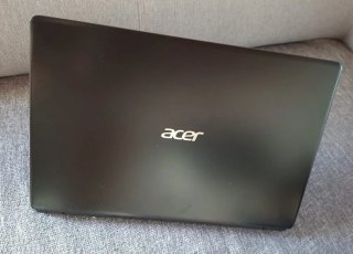 Ordenador portátil Acer slim gama alta