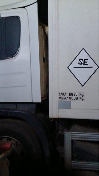 Camión Scania P230