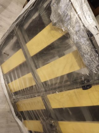 Vendo un somier de 90cm con nido a estrenar