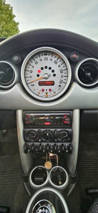 MINI One 2004