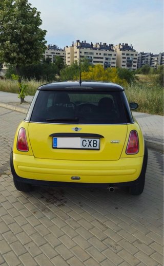 MINI One 2004