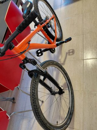Bicicleta MTB Naranja