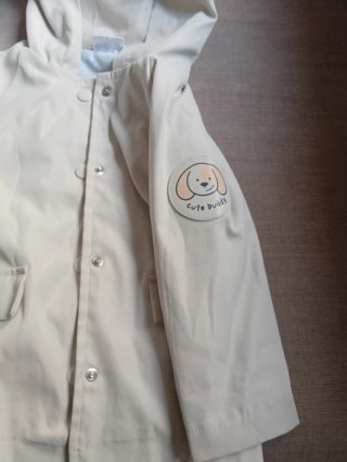 Chaqueta niño beige con capucha