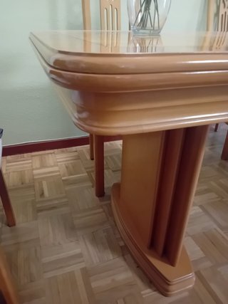 Mesa madera maciza y 6 Sillas negociable