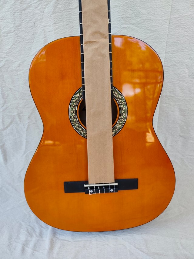 Guitarra clásica Lazer - Nueva