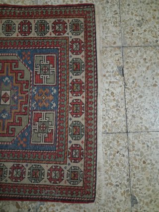 Alfombra de pasillo artesanal