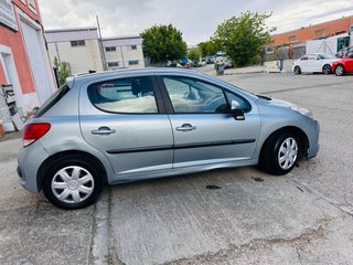 Peugeot 207 2010