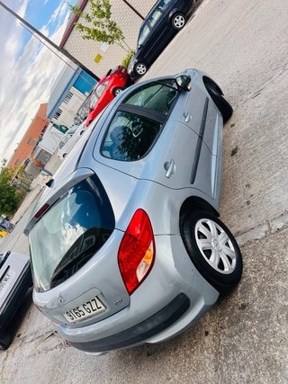 Peugeot 207 2010
