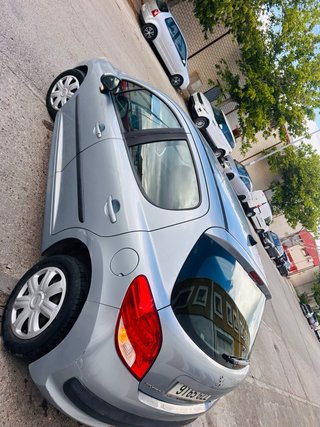 Peugeot 207 2010