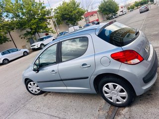 Peugeot 207 2010