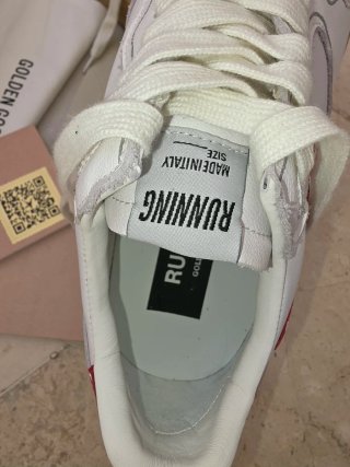 Zapatillas GG Talla 42 nuevas.